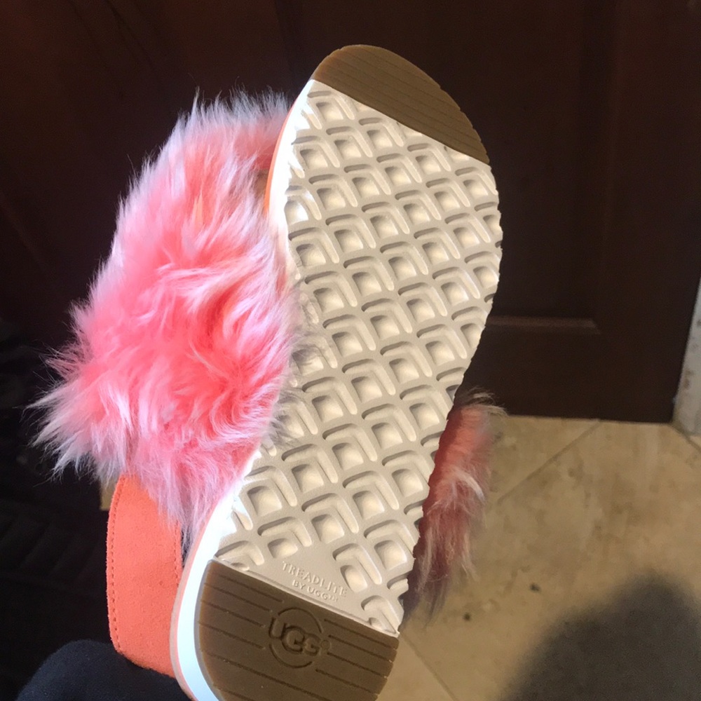 Ugg holly fur sandals Authentic - Picture 7 of 7
